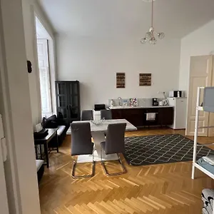 Apartament Love, Peace & Easy Living, Budapeszt